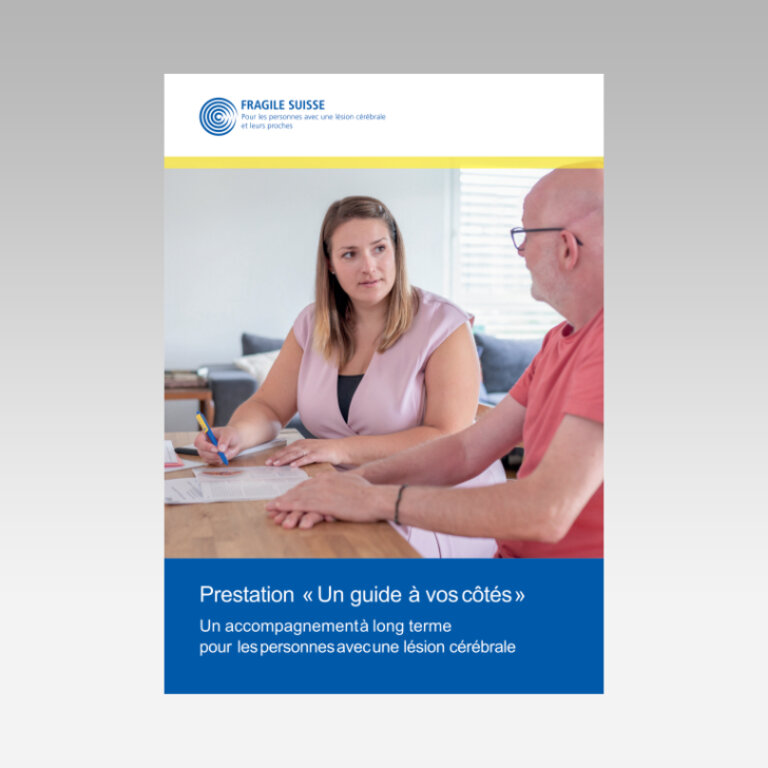Couverture flyer "un guide à vos côtés"