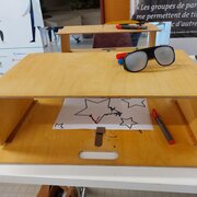 L'appareil pour le dessin miroir